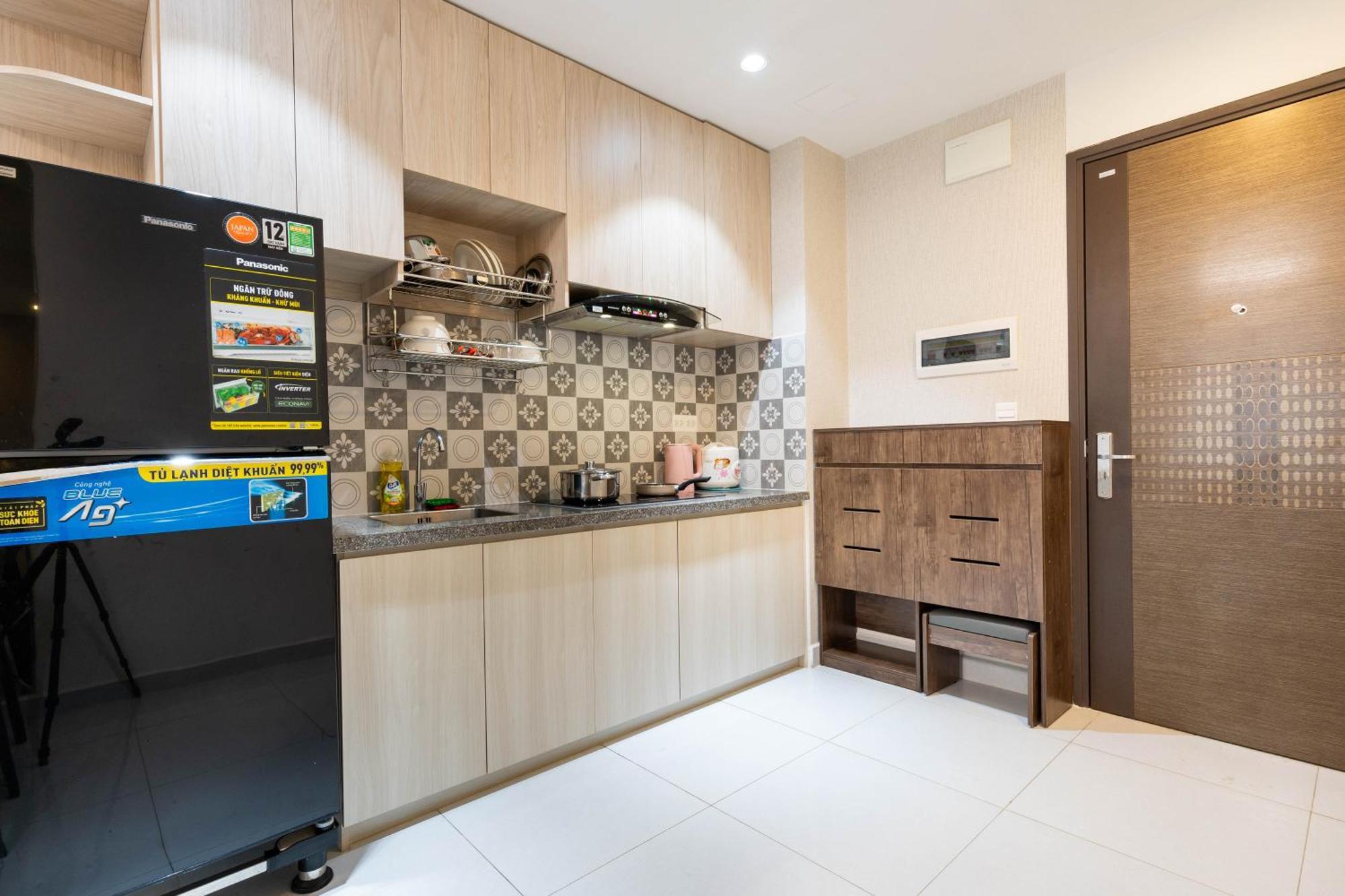 Otis - Soho District 1 - Near Bui Vien TP. Hồ Chí Minh