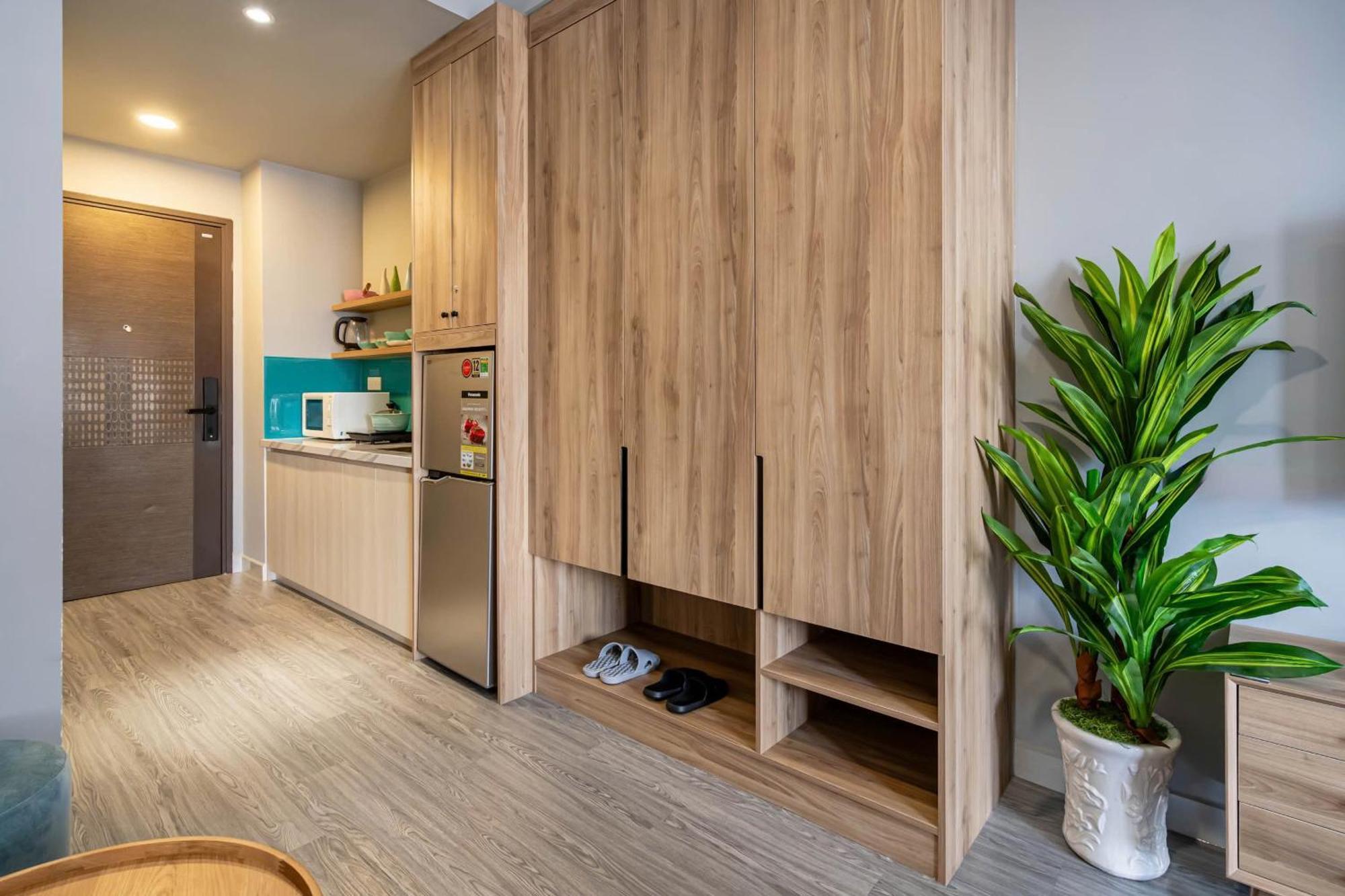 Otis - Soho District 1 - Near Bui Vien * TP. Hồ Chí Minh